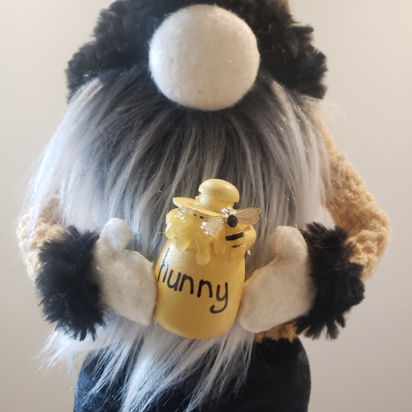 Bee Decor/ sunflower & bee gnome - Picture 11 of 13